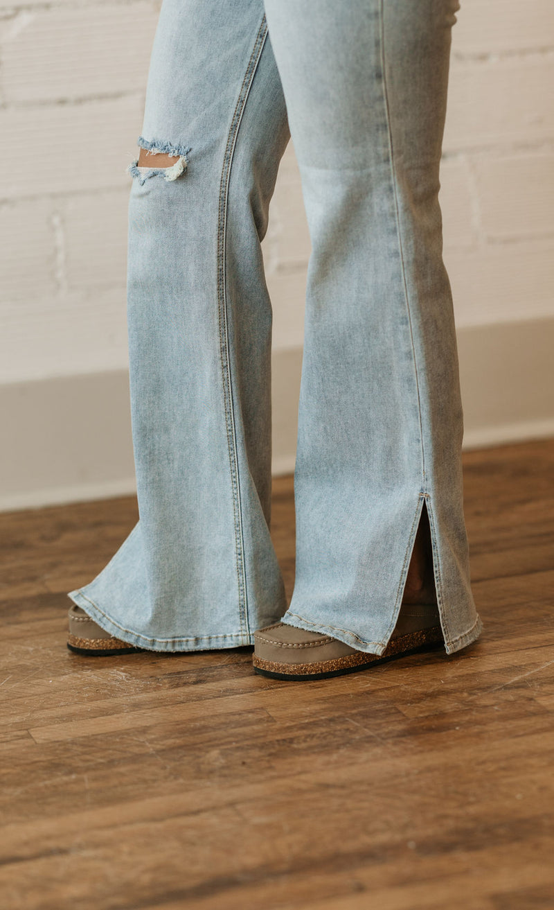 DEIDRA HIGH RISE LIGHT WASH DISTRESSED WIDE FLARE JEAN BY IVY & CO