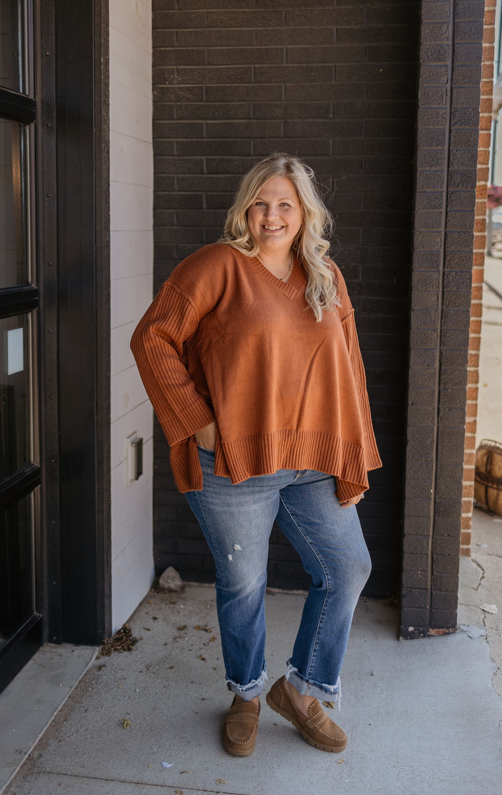 SOLIE CURVY OVERSIZED SWEATER