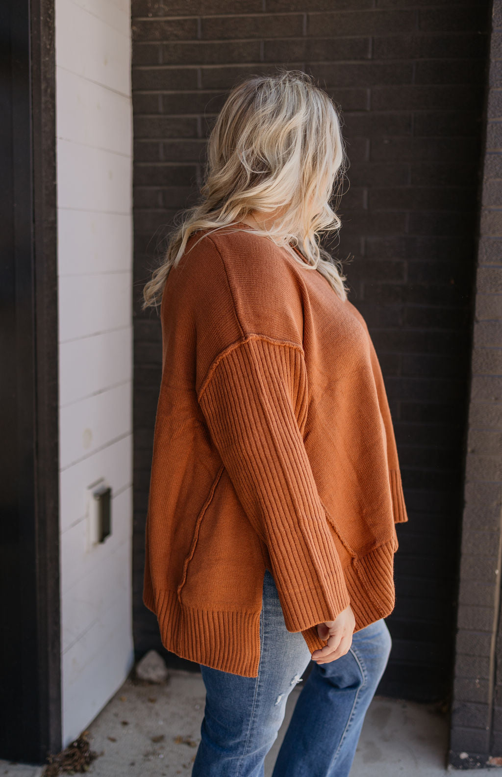 SOLIE CURVY OVERSIZED SWEATER