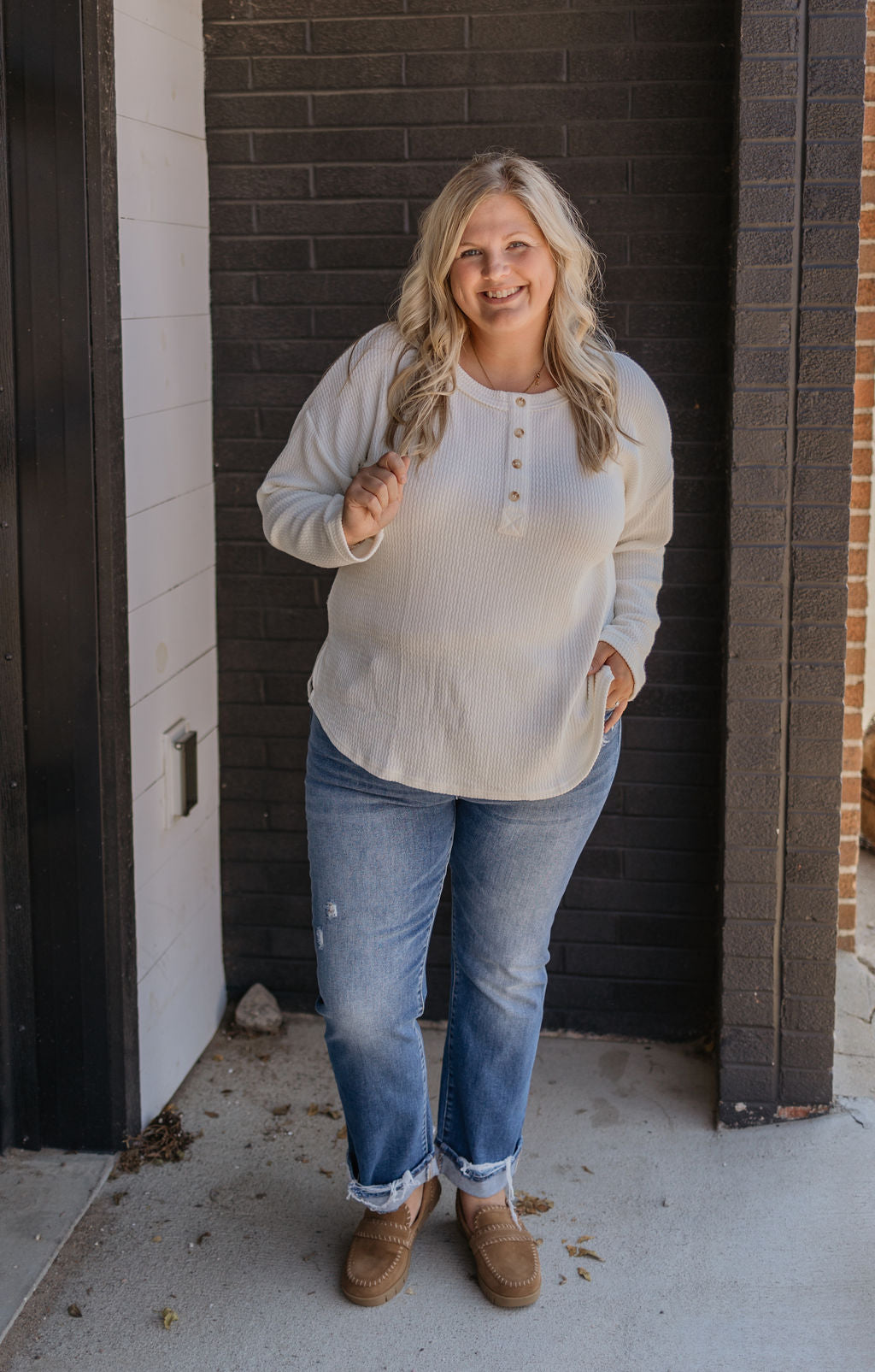 LAYKE REG/CURVY WAFFLE KNIT HENLEY