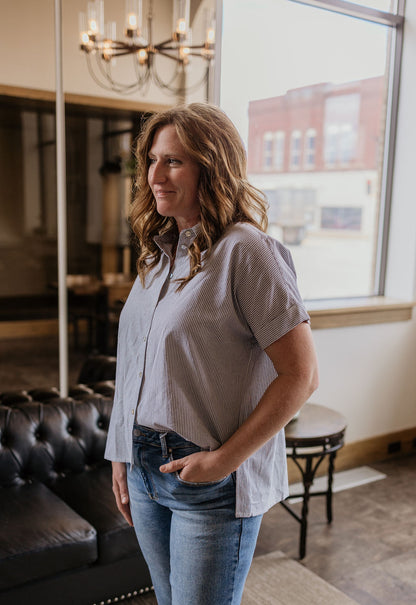 FLORENCE STRIPED BUTTON DOWN SHORT SLEEVE BLOUSE