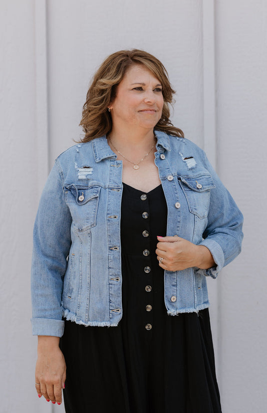 Dena curvy distressed denim jacket