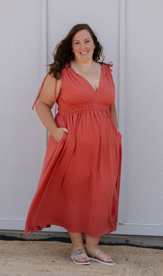 HENRIETTA CURVY CRIMSON TEXTURED MIDI DRESS