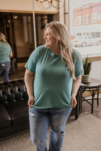 KELSI CURVY BOXY FIT BASIC TEE 5 COLOR OPTIONS