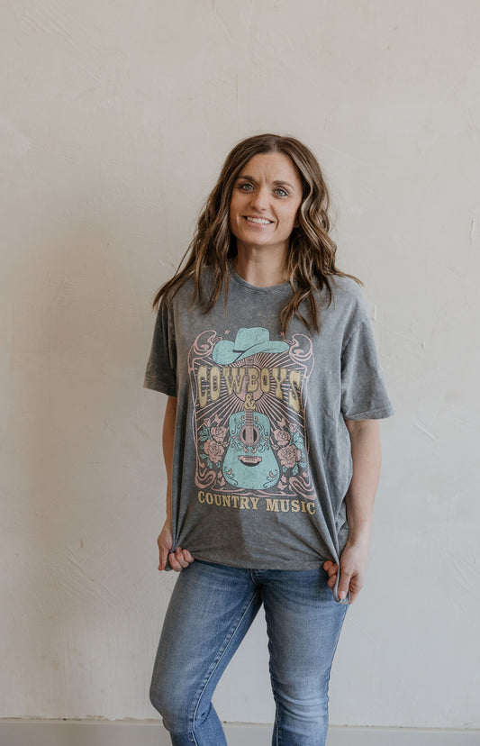 COWBOYS AND COUNTRY MUSIC GRAPHIC TEE