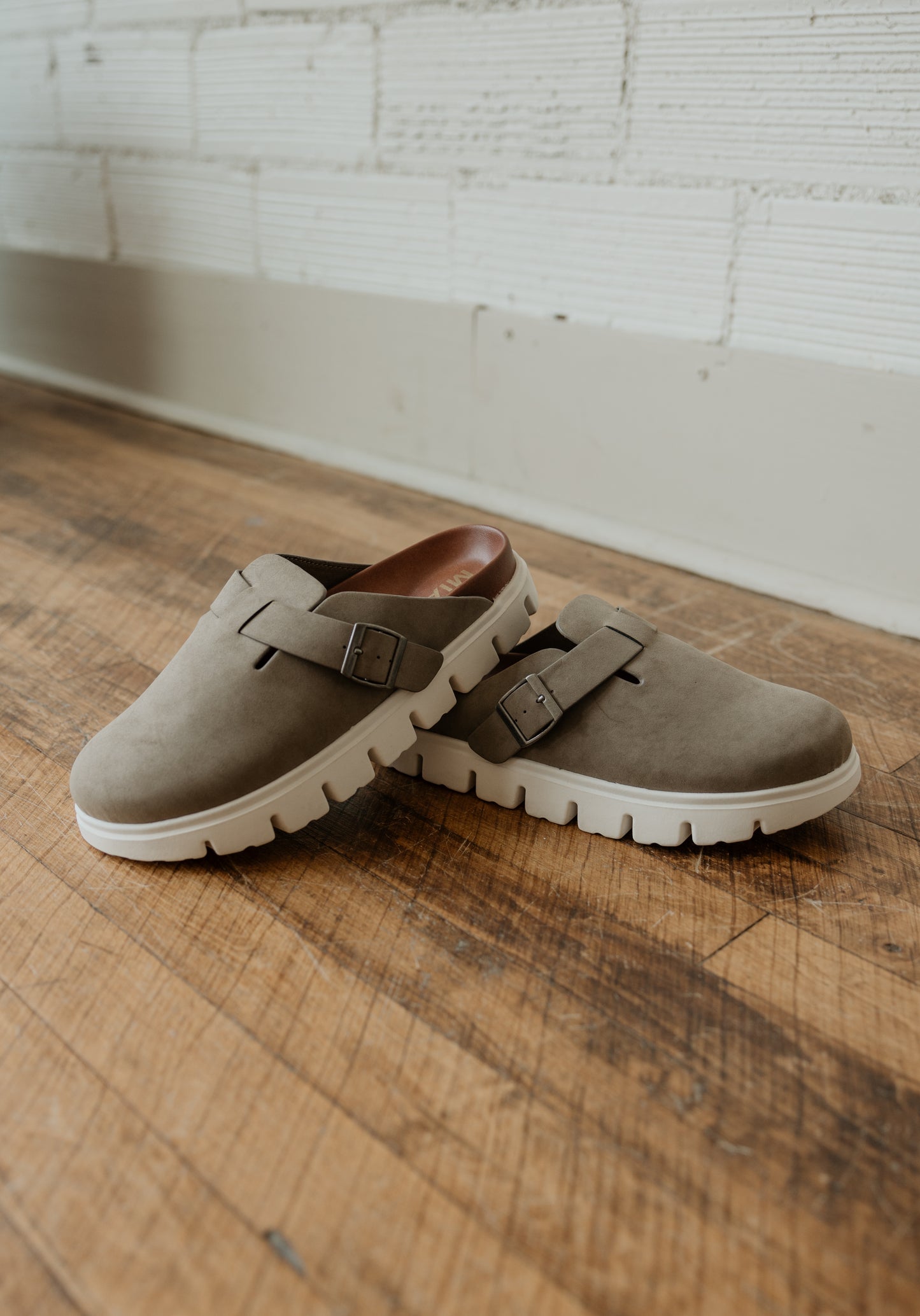 GENEVA MULE CLOG