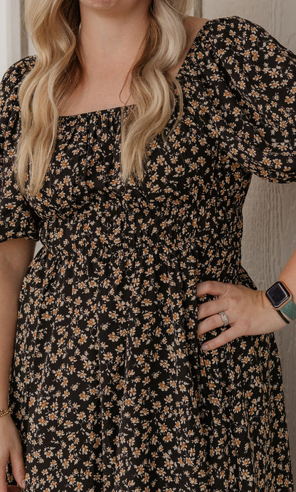 WINNIE CURVY/REG FLORAL DRESS WITH PUFF SLEEVES