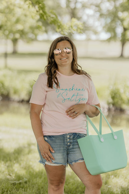 SUNSHINE & SELTZERS GRAPHIC TEE