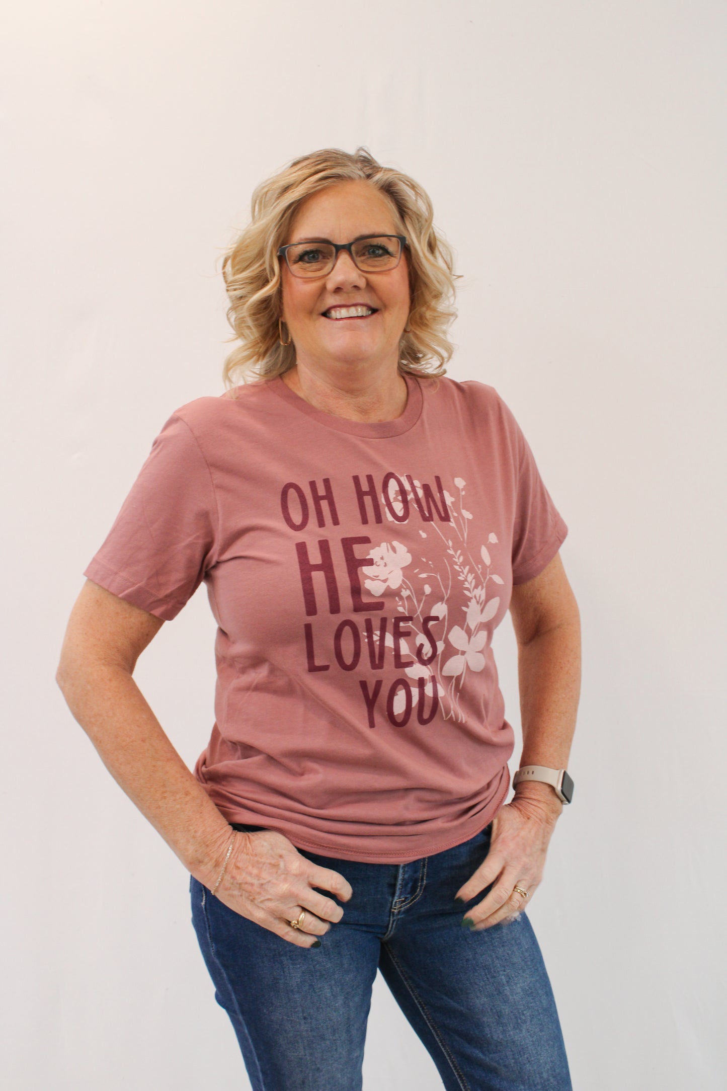 OH HOW HE LOVES YOU GRAPHIC TEE