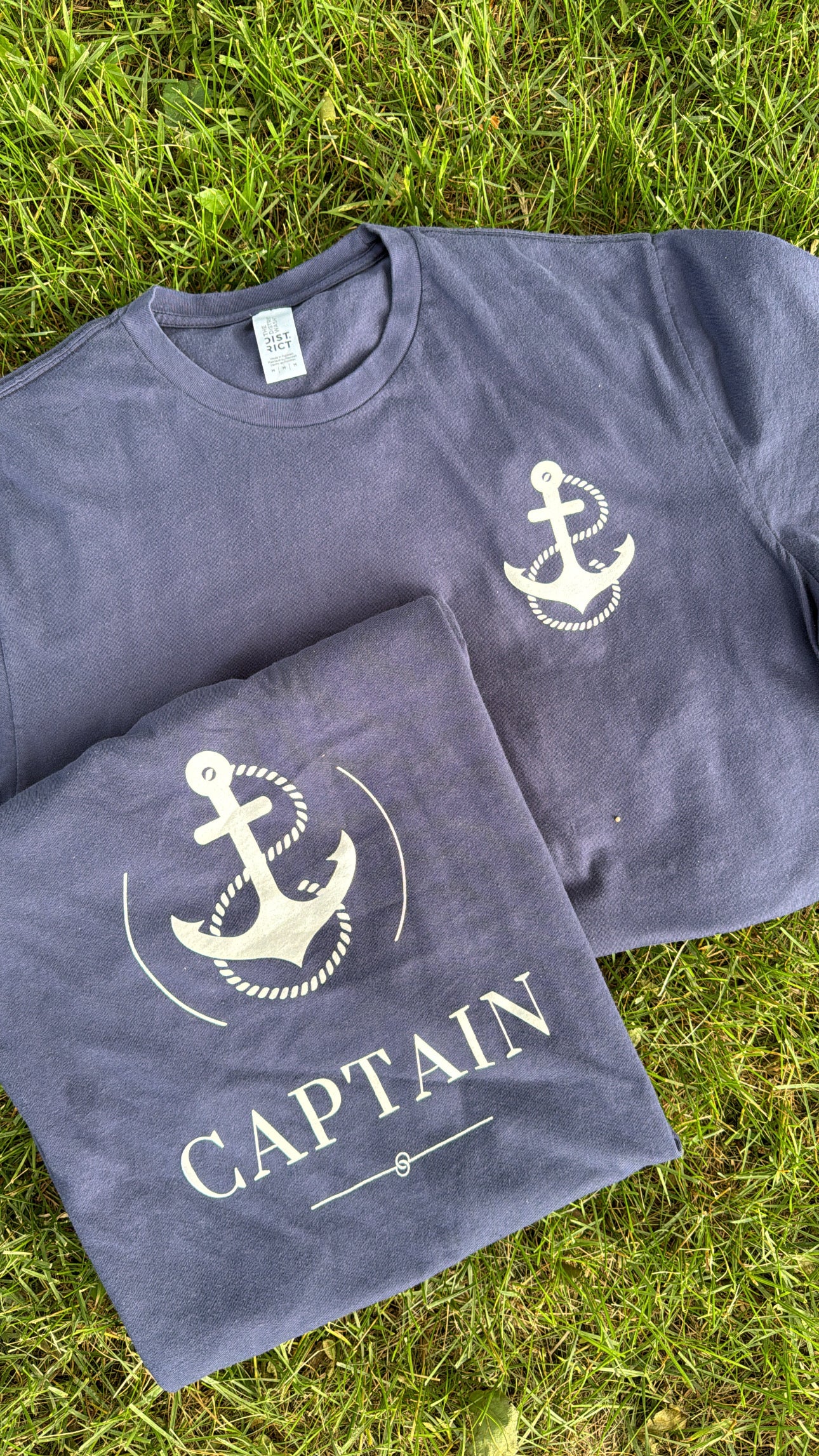 CAPTAIN GRAPHIC TEE