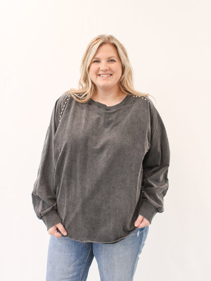 KAHLEN CURVY STUD LONG SLEEVE