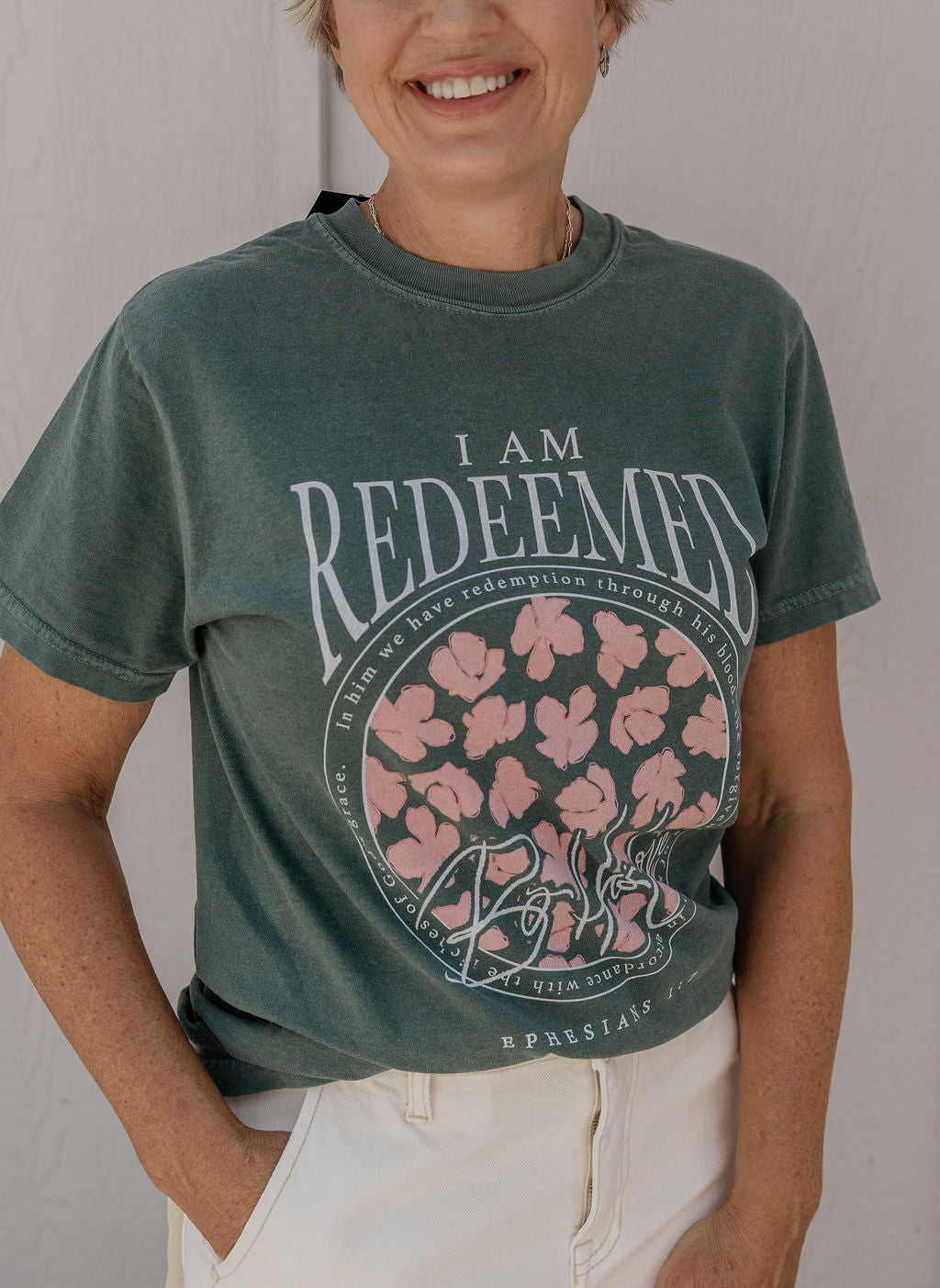 I AM REDEEMED GRAPHIC TEE