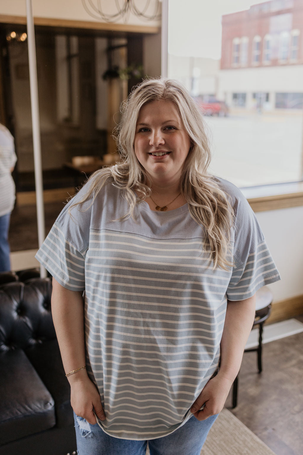 MATTIE CURVY LIGHT BLUE STRIPED TOP