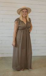 KELCEE RUCHED SLEEVE MAXI DRESS