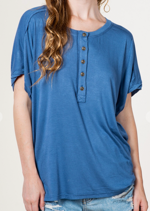 ANNE BASIC TOP WITH BUTTON DETAIL