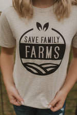 SAVE FAMILY FARMS CREW NECK GRAPHIC TEE