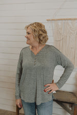 KATHALEEN BUTTON FRONT LONG SLEEVE TOP 2 COLOR OPTIONS