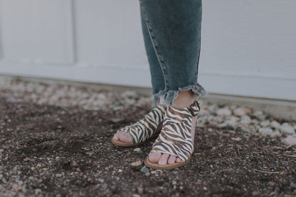 LIBBE ZEBRA PRINT CANVAS SANDAL