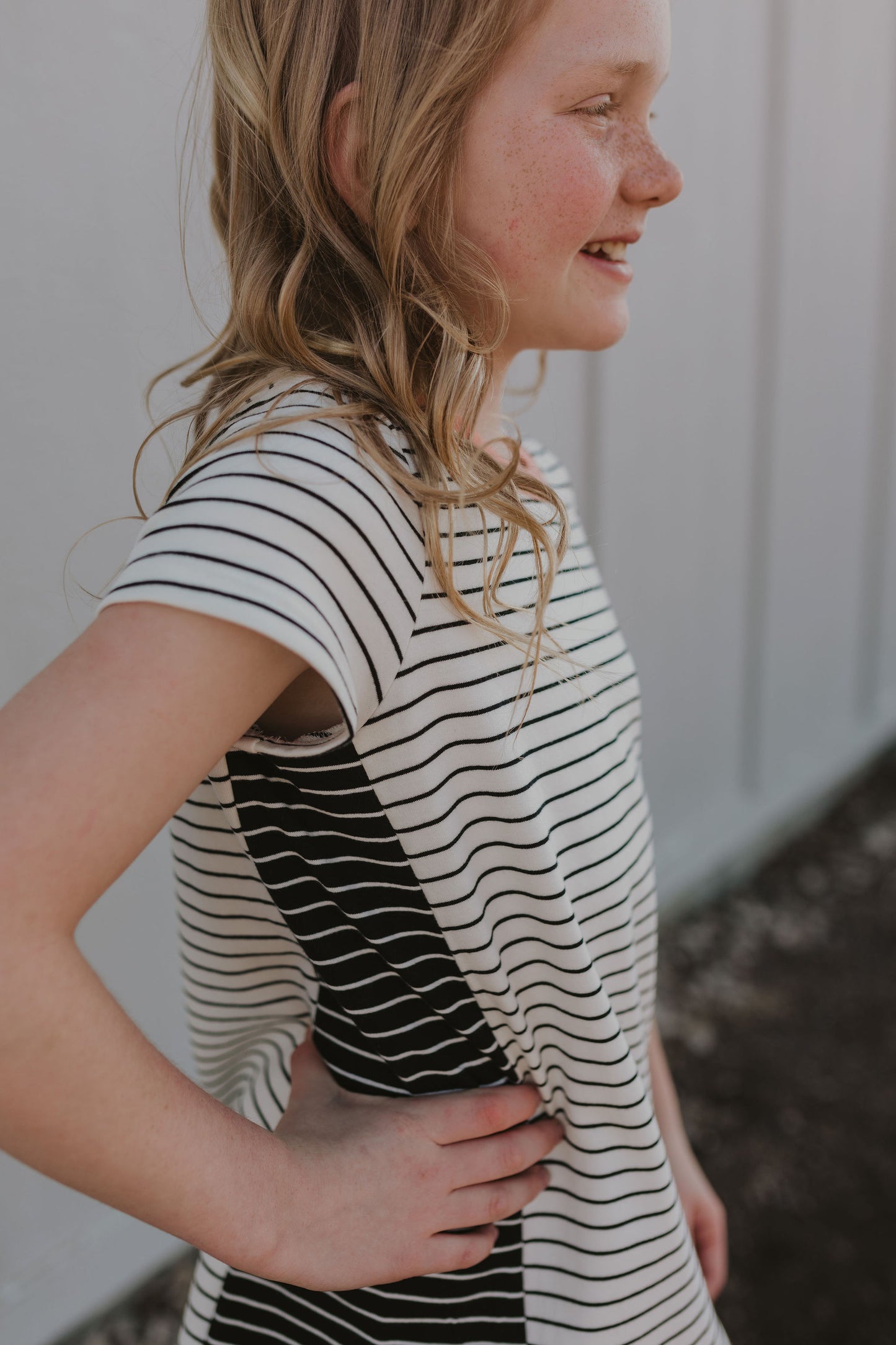 GIRLS SHORT SLEEVE STRIPED DRESS